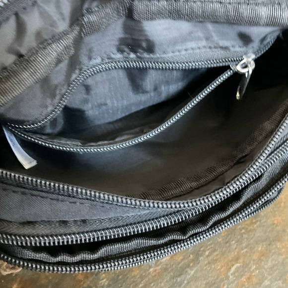 Walt Disney World Mickey Mouse Fanny Pack - Picture 8 of 12